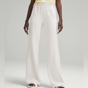 Lululemon Ribbed Softstreme Mid-Rise Pant 32”